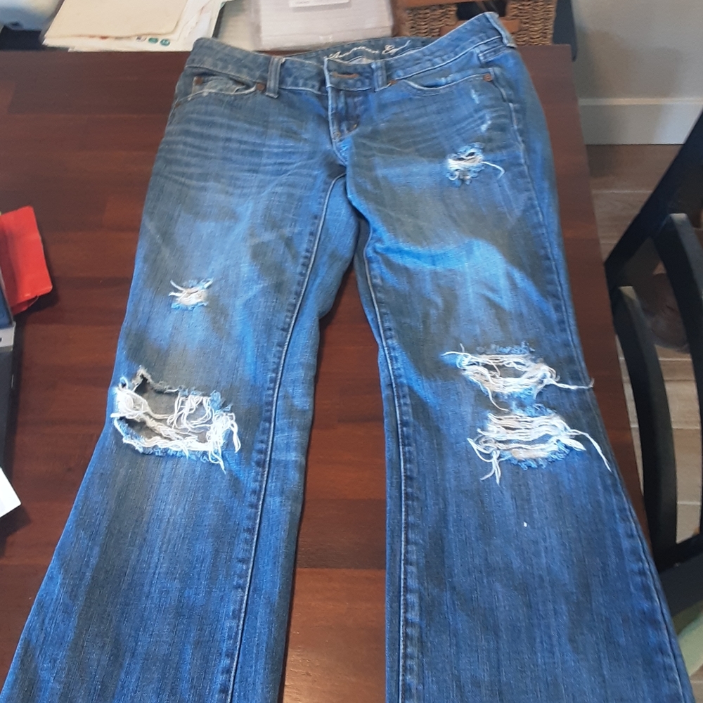 American Eagle fav boyfriend jean distressed flare